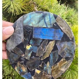 Labradorite Coaster, Labradorite carving